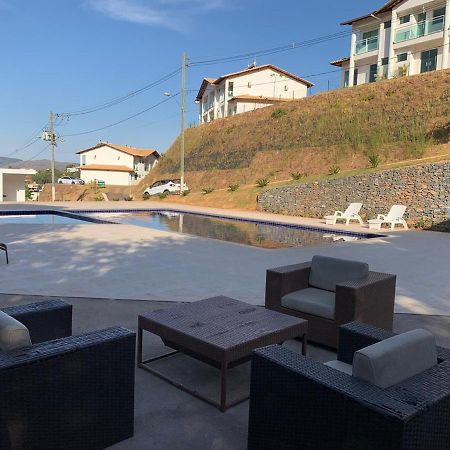 Apartamento Mirante De Escarpas 1703 กาปีตอลิโอ ภายนอก รูปภาพ