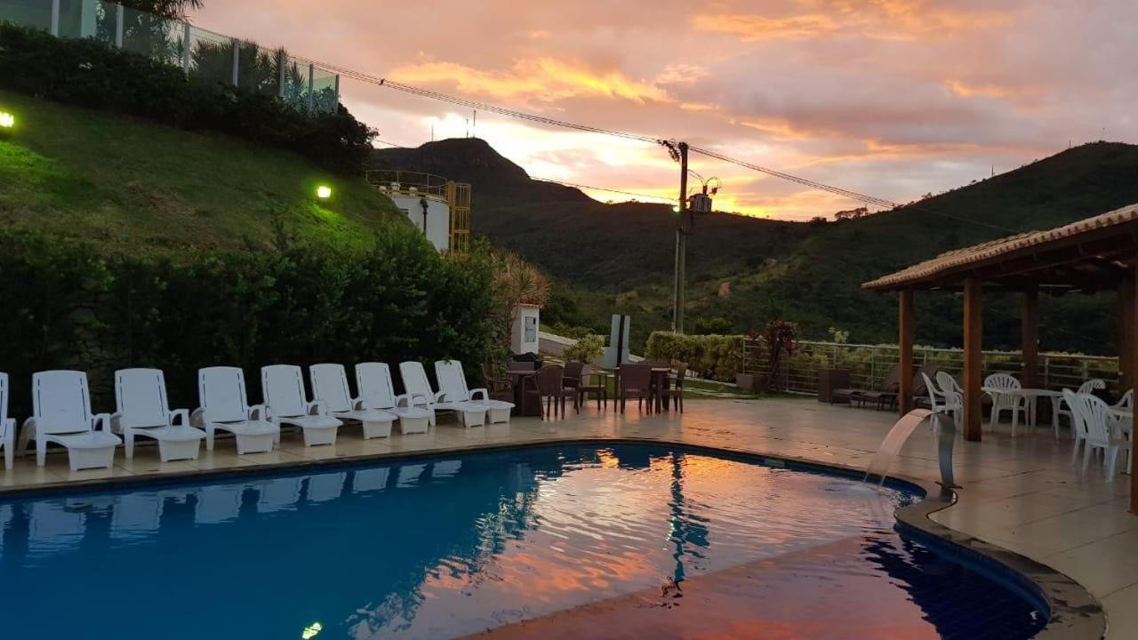 Apartamento Mirante De Escarpas 1703 กาปีตอลิโอ ภายนอก รูปภาพ